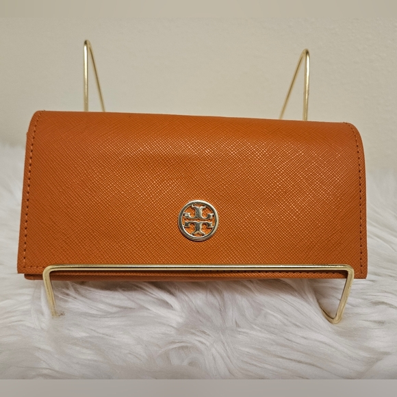 Tory Burch Eyeglass/Sunglass Case - Picture 6 of 6